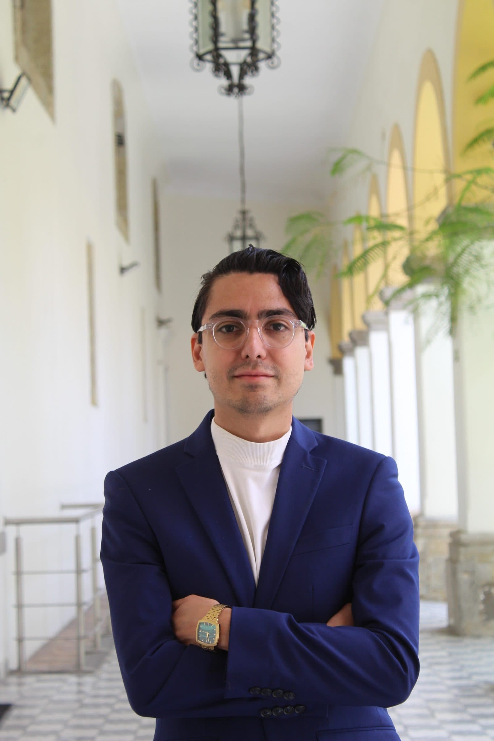 Dr. Víctor Alfredo Martínez Cruz
