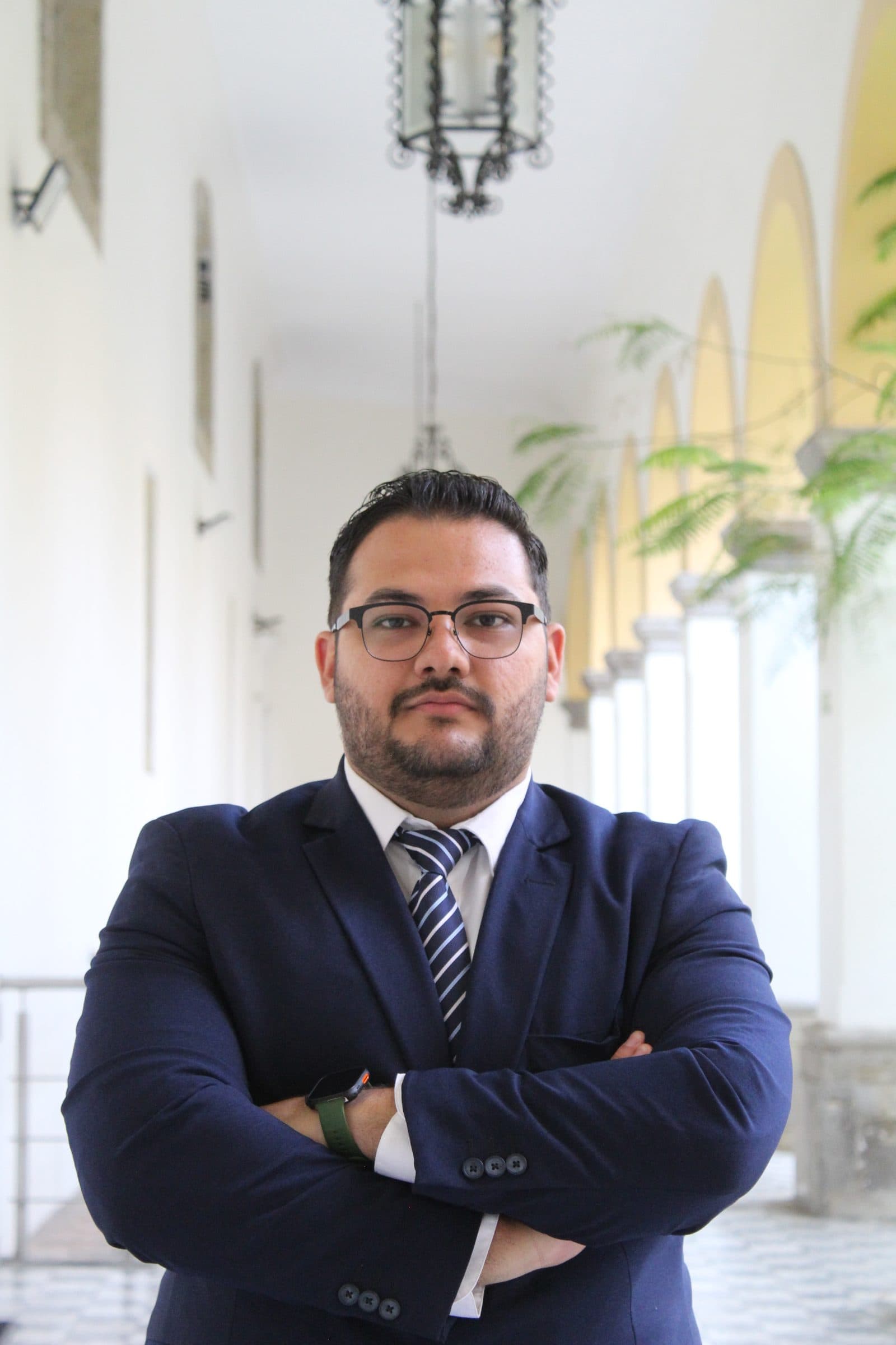 Dr. Edgar Ricardo Navarro Zárate