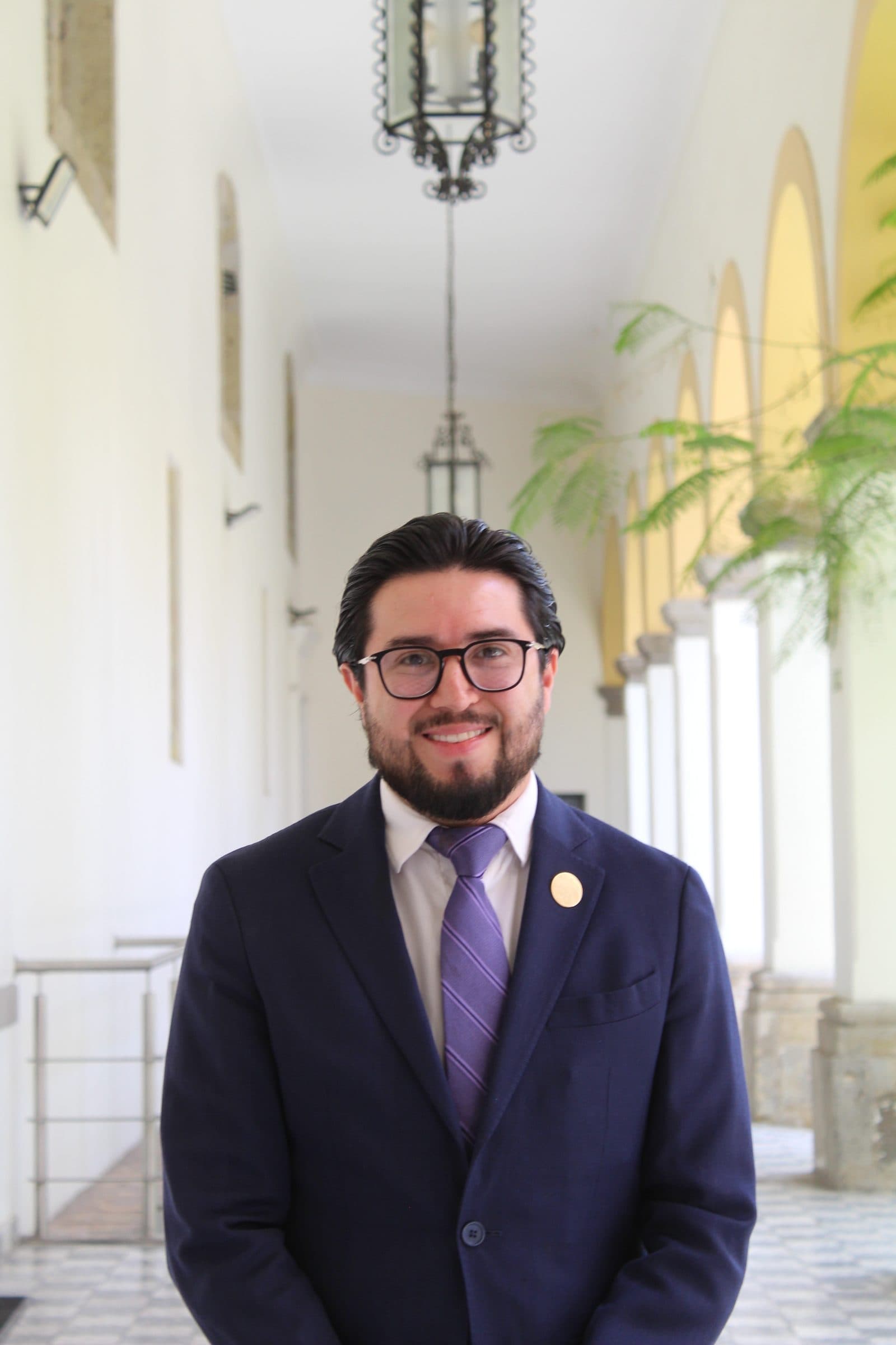 Dr. Carlos Alberto Álvarez Alba