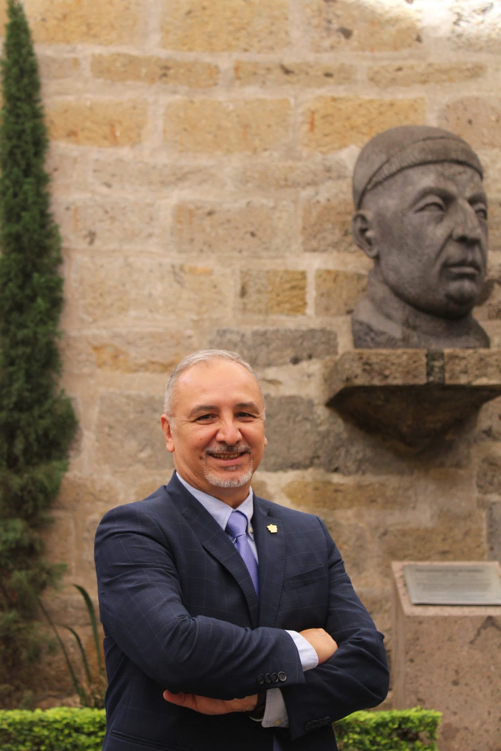 DR. HÉCTOR ENRIQUE MONTES MUÑOZ